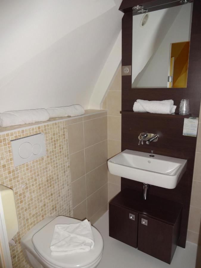Hotel La Champagne Ardenne Cabourg Kültér fotó